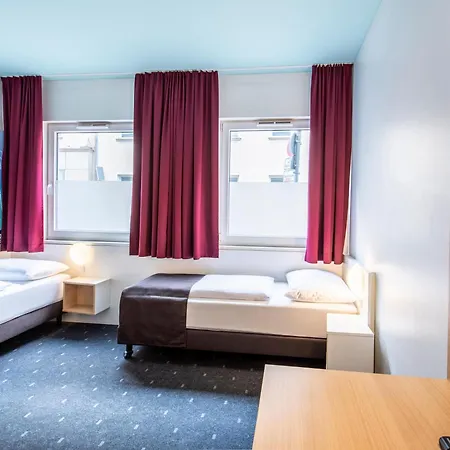 Hotel Nürnberg-city 3*